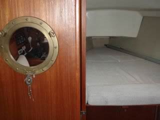 Hunter 30 Front  Cabin 904